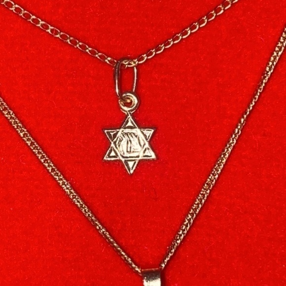 14K Yellow Gold Star Of David Pendant set Necklace - Picture 2 of 9
